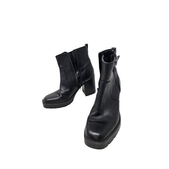 Naturalizer 5.5 Wilde Black Leather Chunky Boot Goth Grunge Whimsygoth Lug - Picture 6 of 6